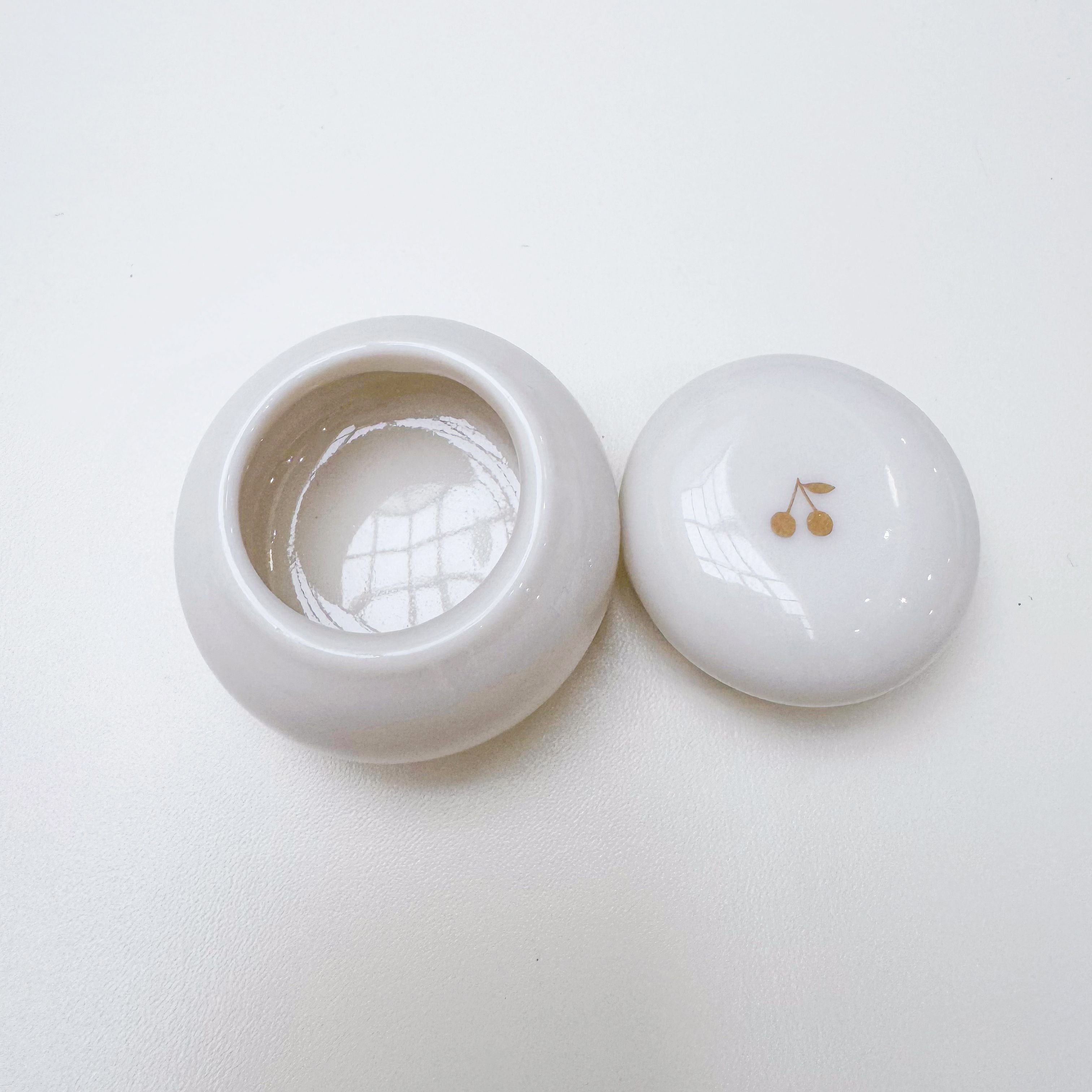 White Porcelain Tooth Box(3 x 3cm)