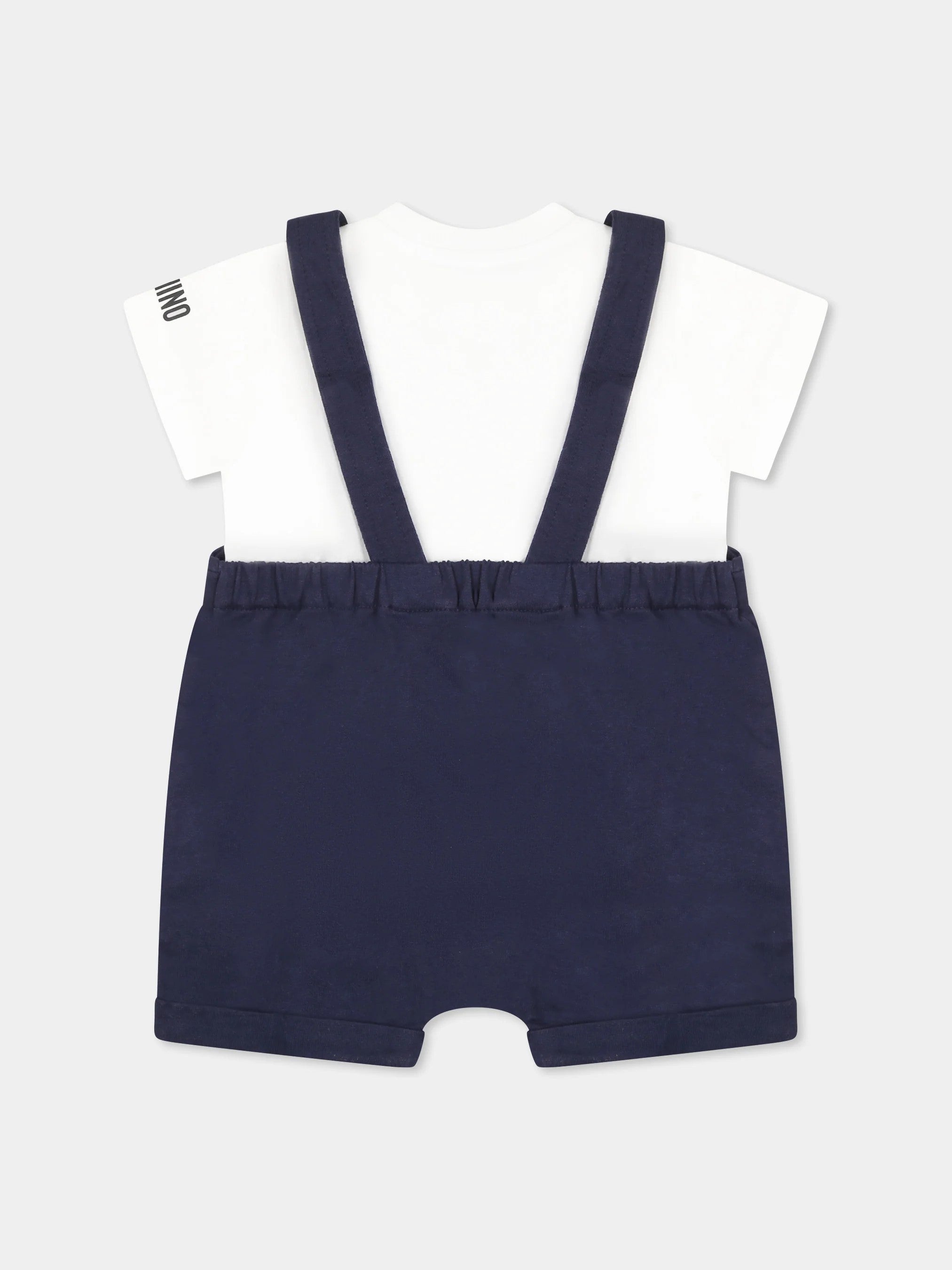 T-SHIRT + DUNGAREES