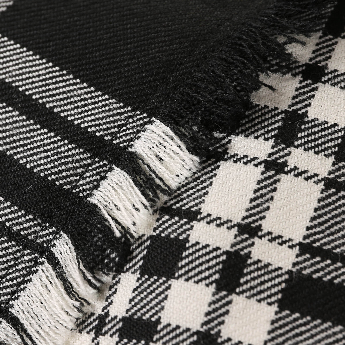 Girls Black & White Check Kilt Skirt - CÉMAROSE | Children's Fashion Store - 3