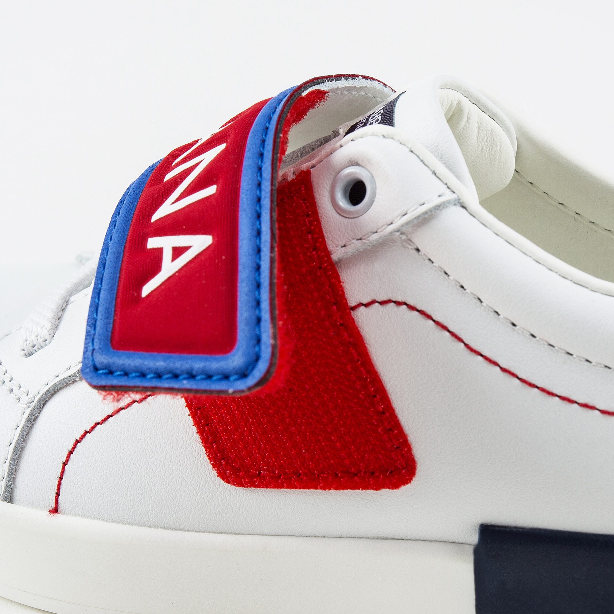 Girls White Leather Whit Red Logo Shoes