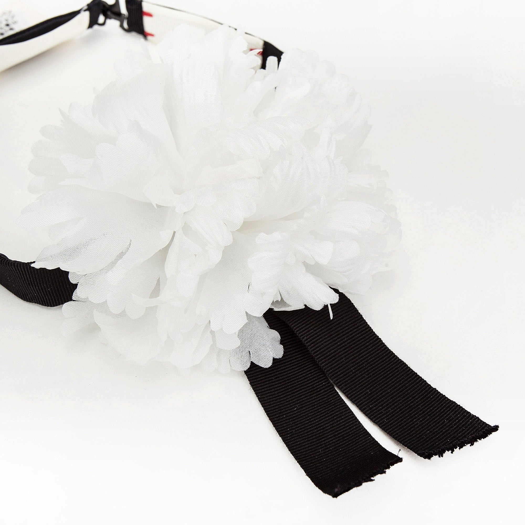 Girls White Flower Necklace