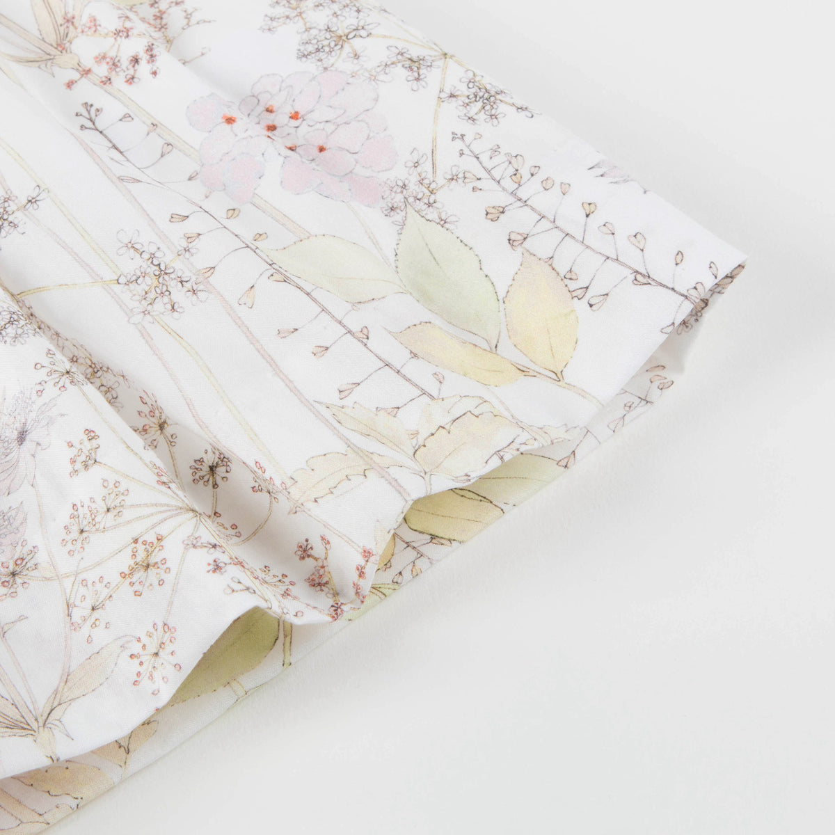 Robe blanche à fleurs de cerisier pour petite fille