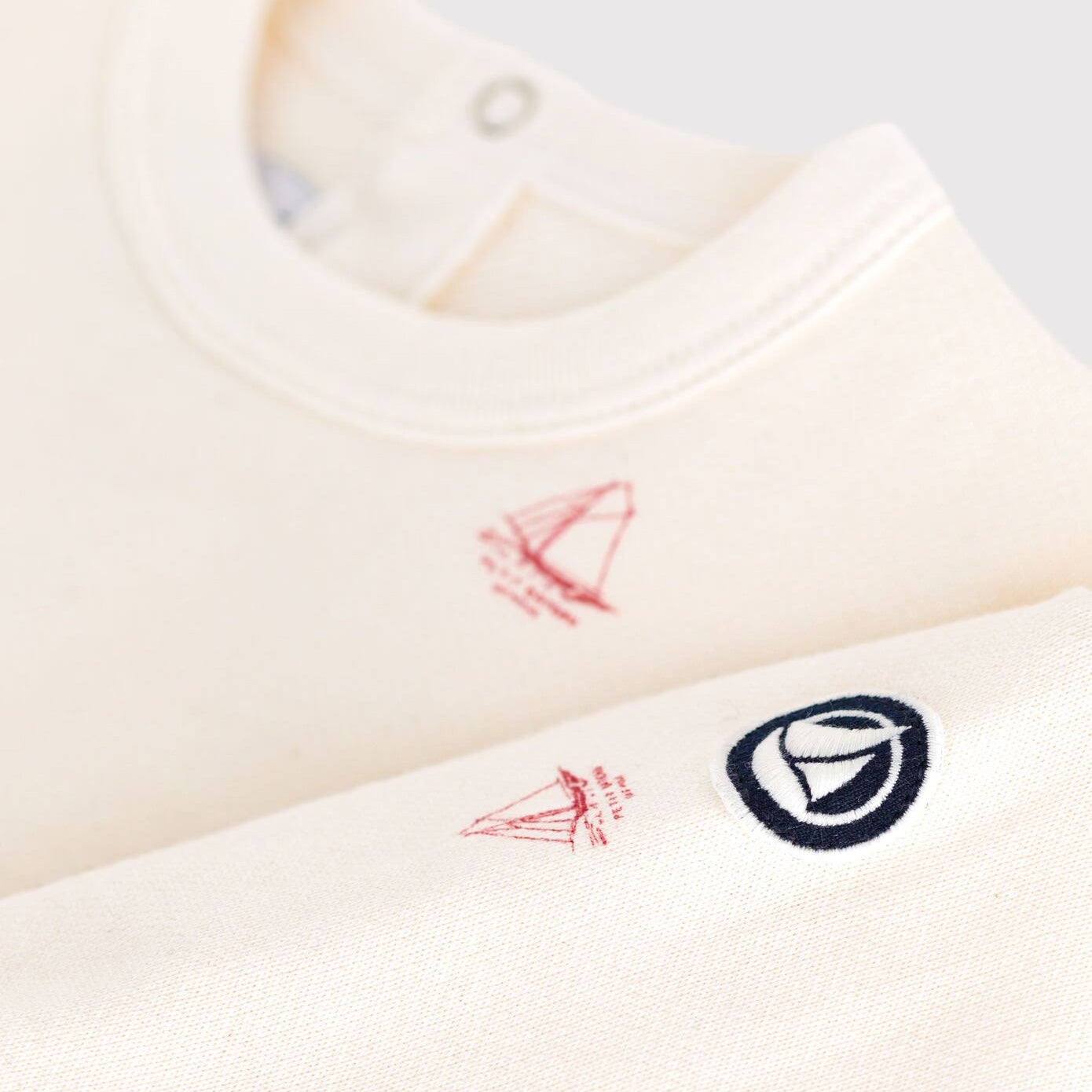 Baby Boys & Girls White Printed Cotton Sweatshirt