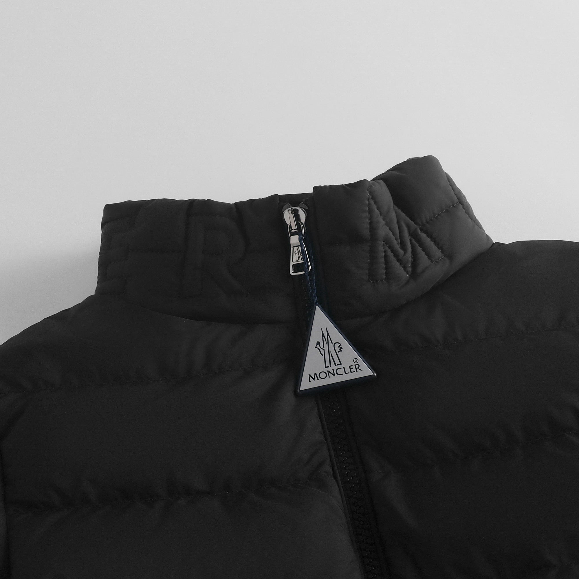 Boys Black"AREUM"Padded Down Jacket