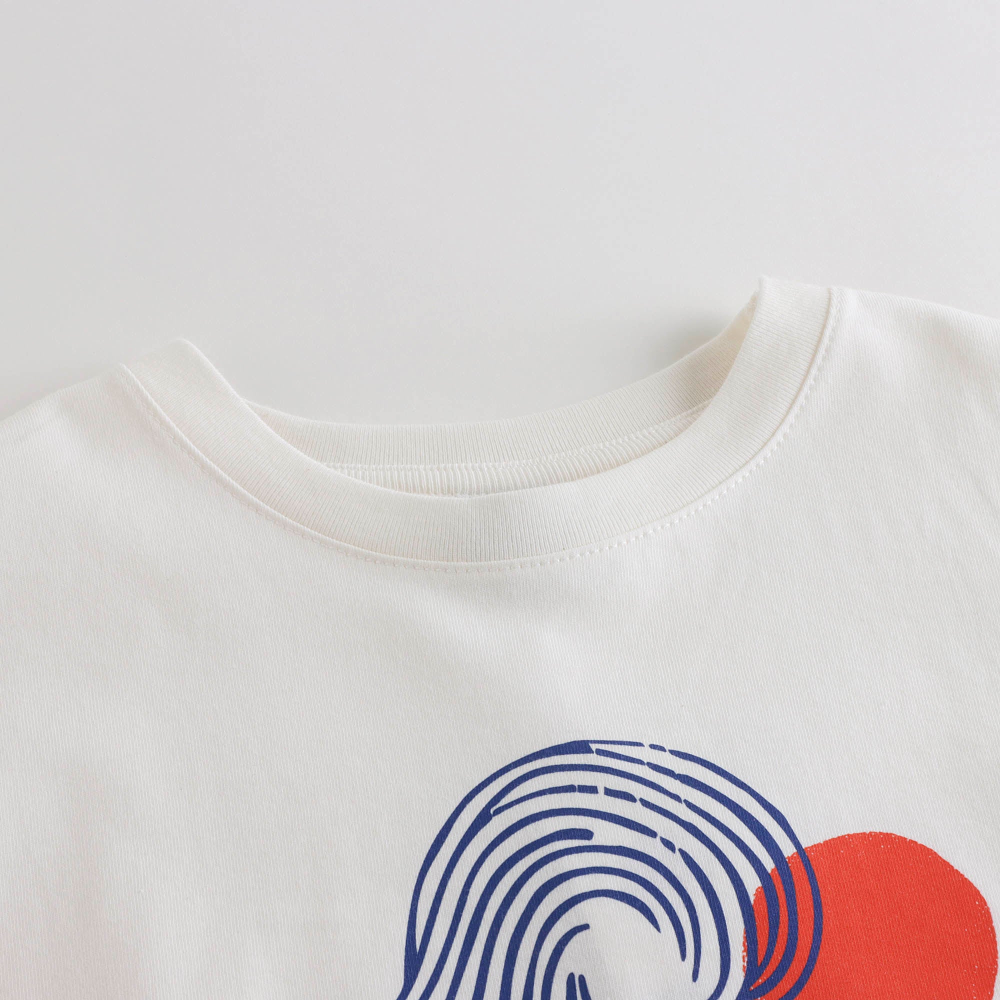 Boys & Girls White Printed Cotton T-Shirt