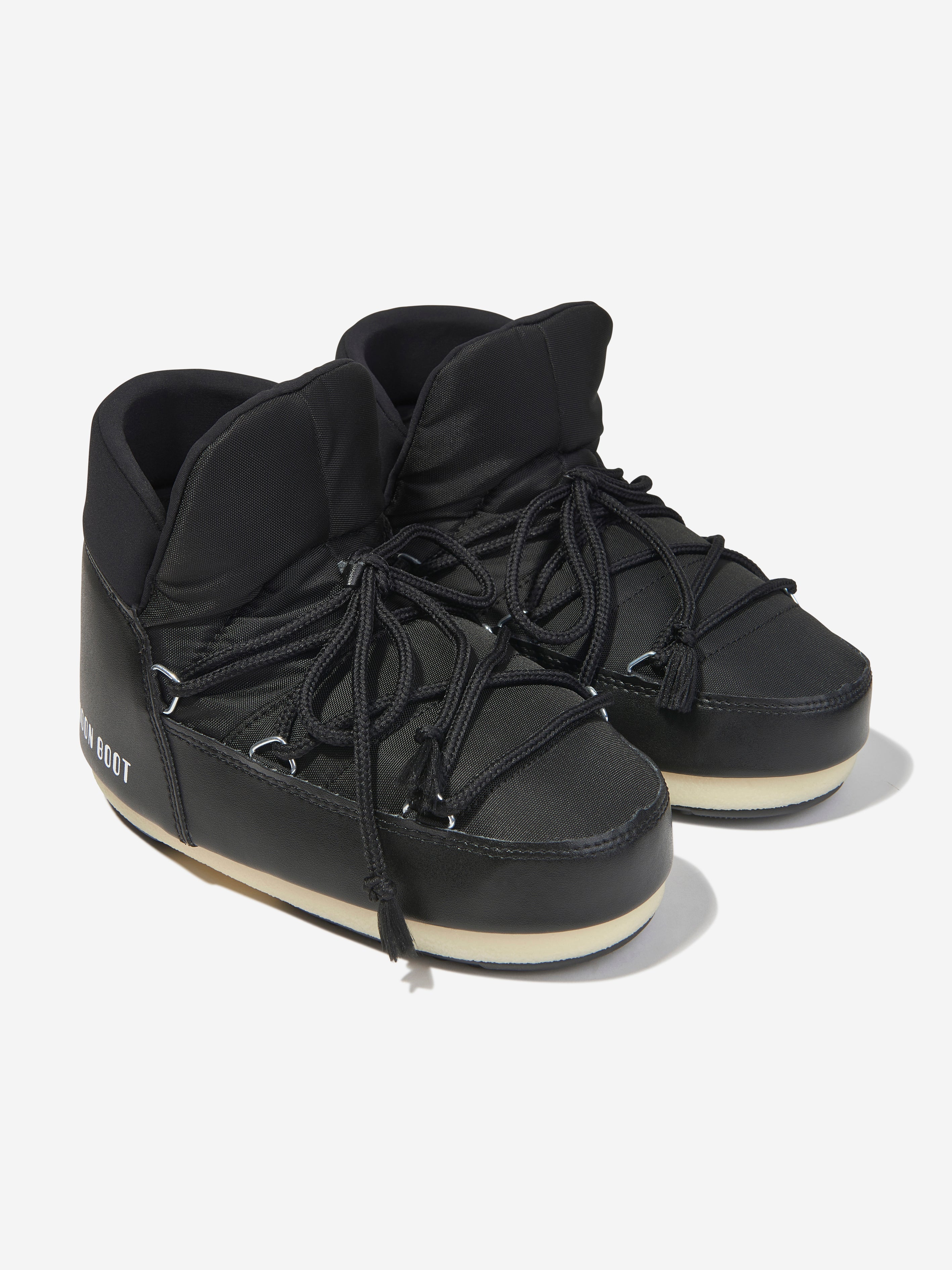 Kids Nylon Pumps in Black