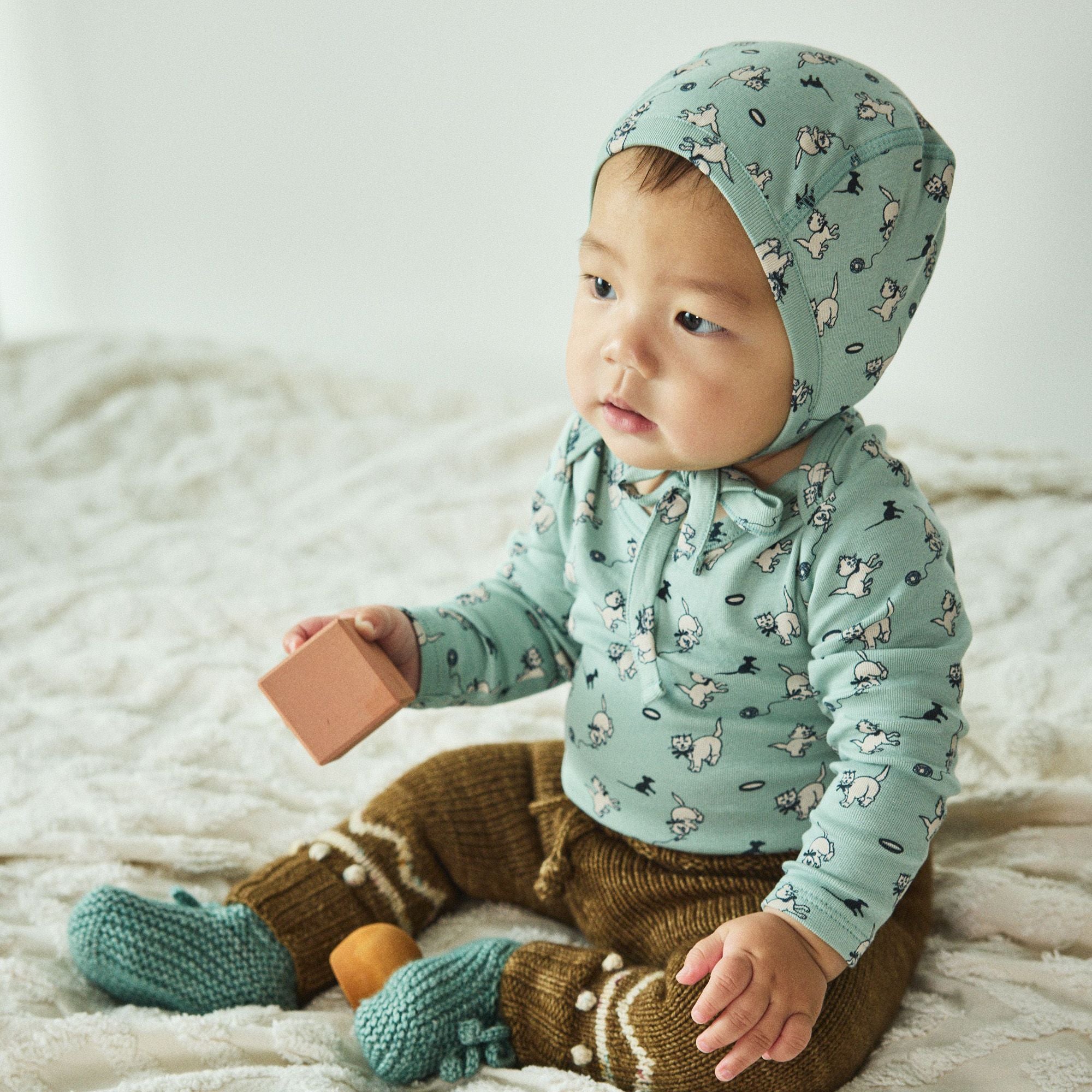 Baby Boys & Girls Green Printed Cotton Babysuit