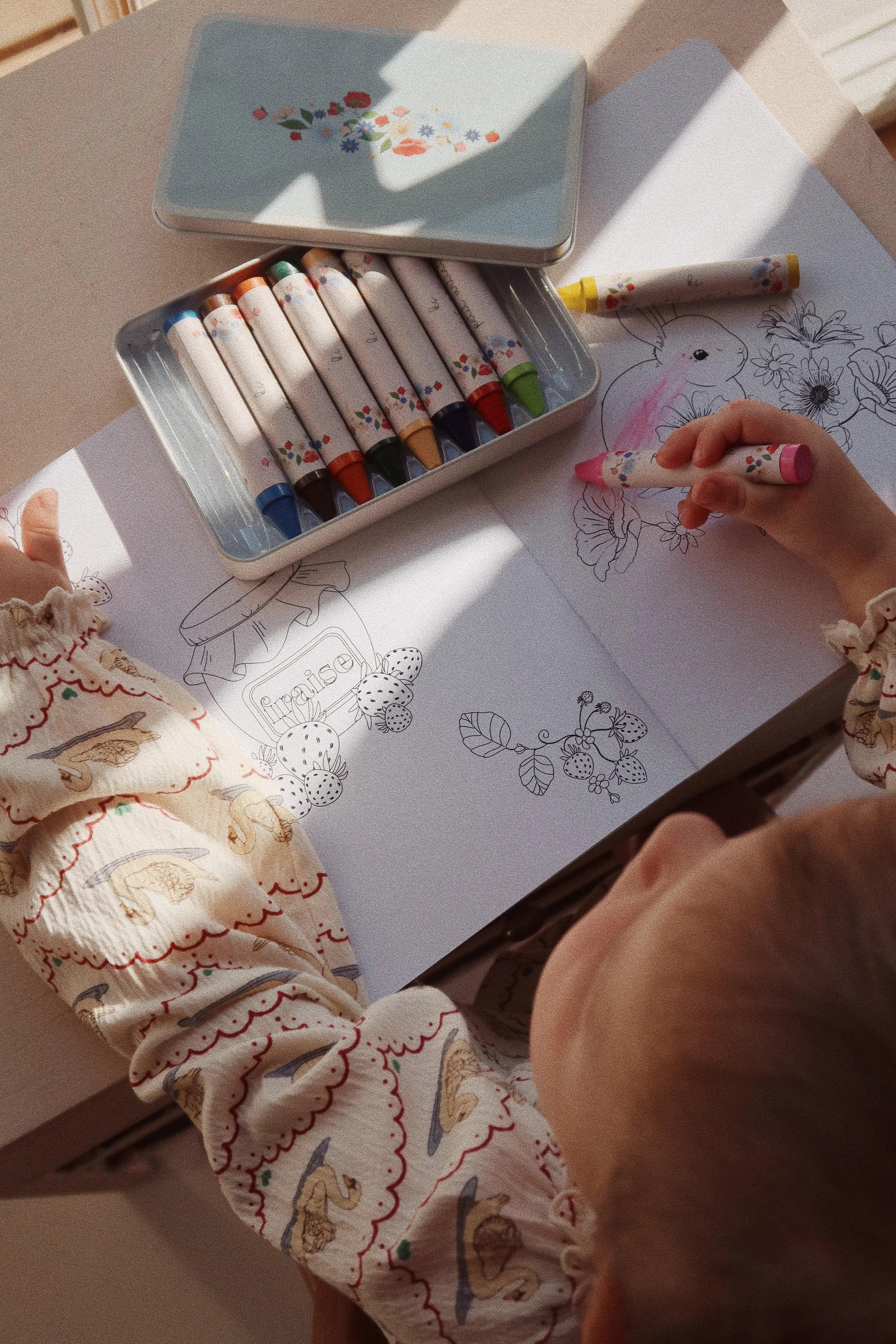 Konges Slojd Kids Colouring Book in Multicolour
