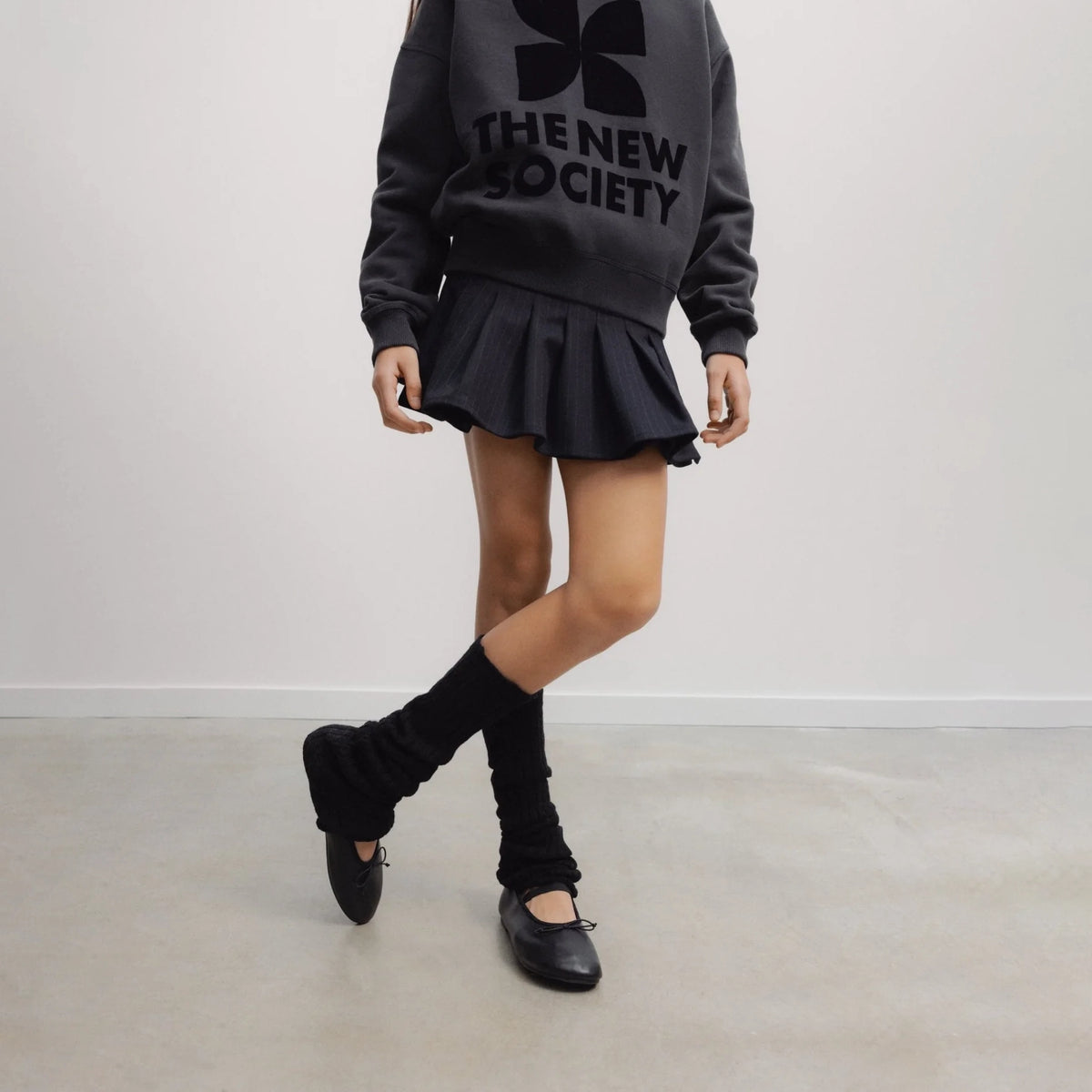 Girls Black Stripes Pleated Skirt