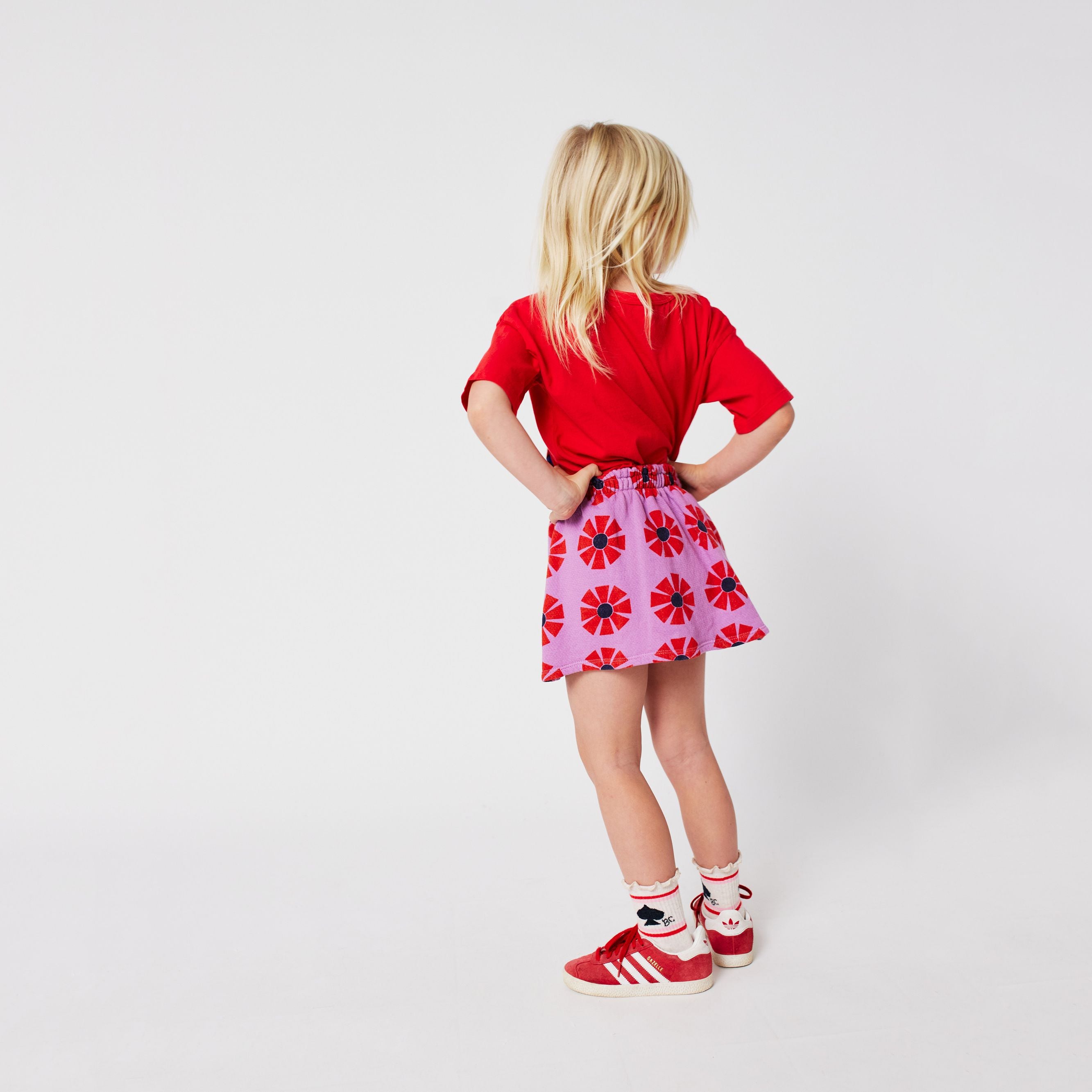 Boys & Girls Red Chair Printed Cotton T-Shirt