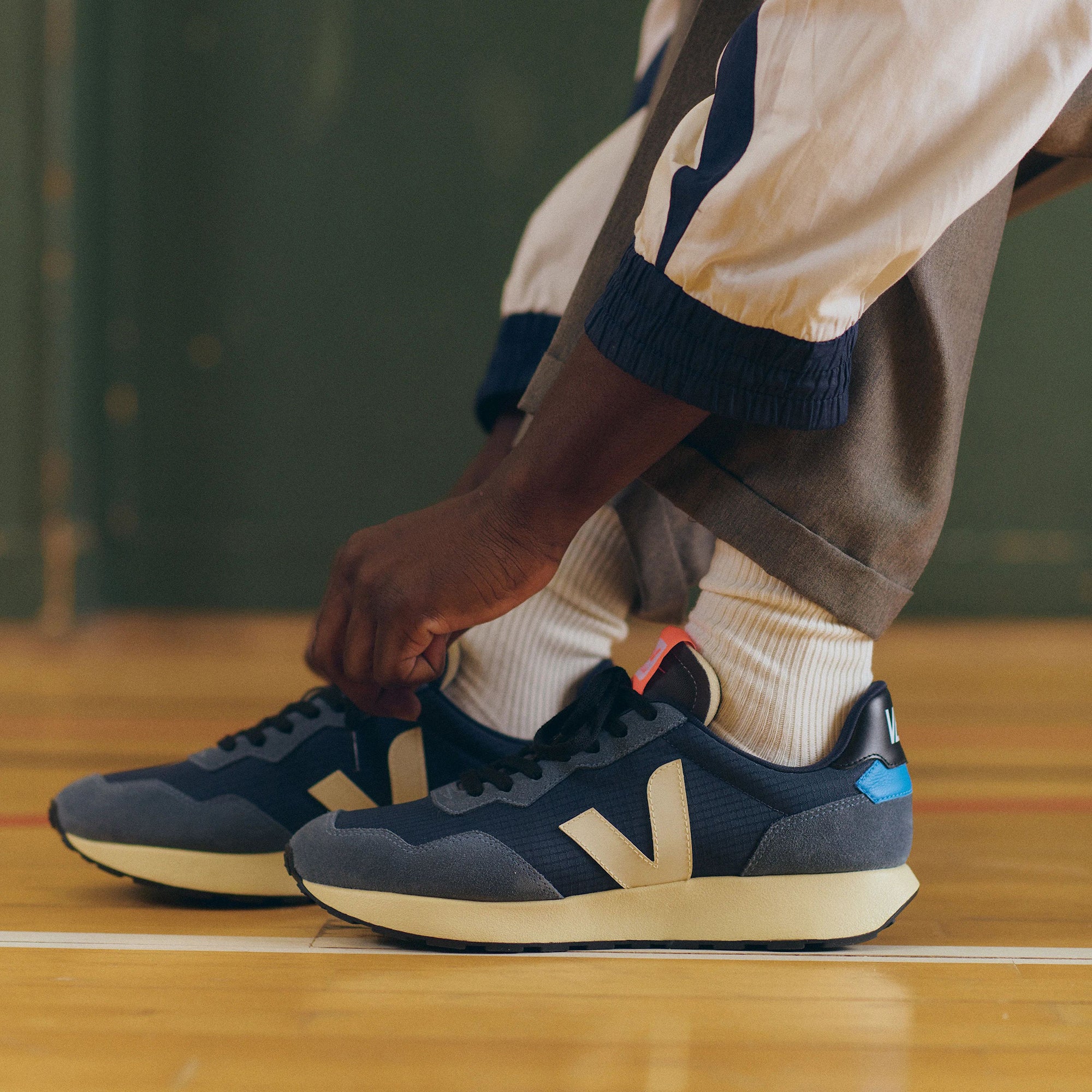 Adult Blue "Paulistana" Shoes
