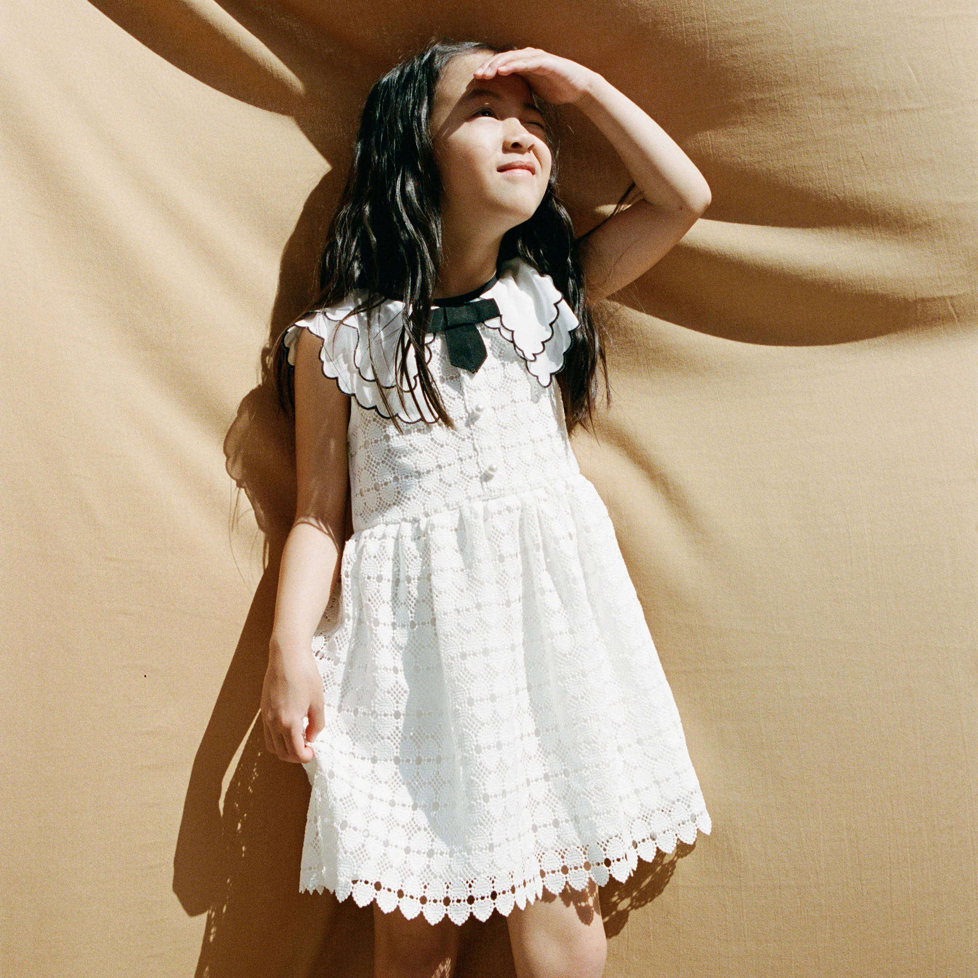 Girls White Heart Lace Scallop Collar Dress