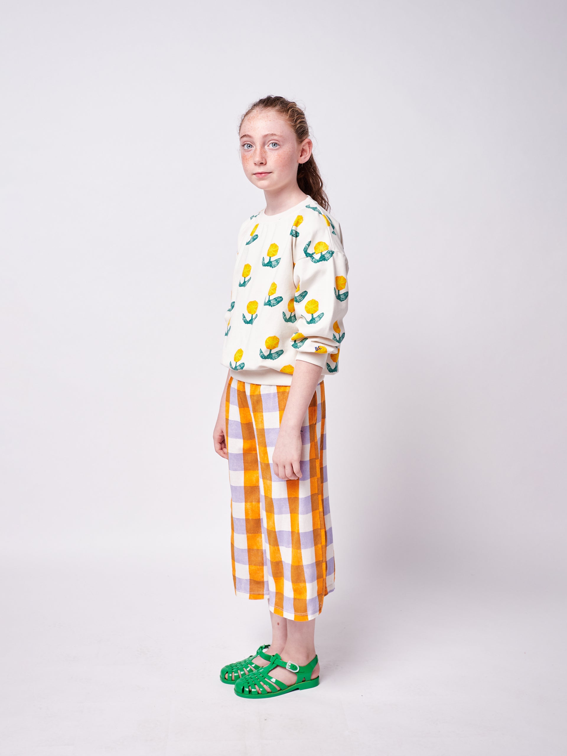 Boys & Girls White Flower Cotton Sweatshirt