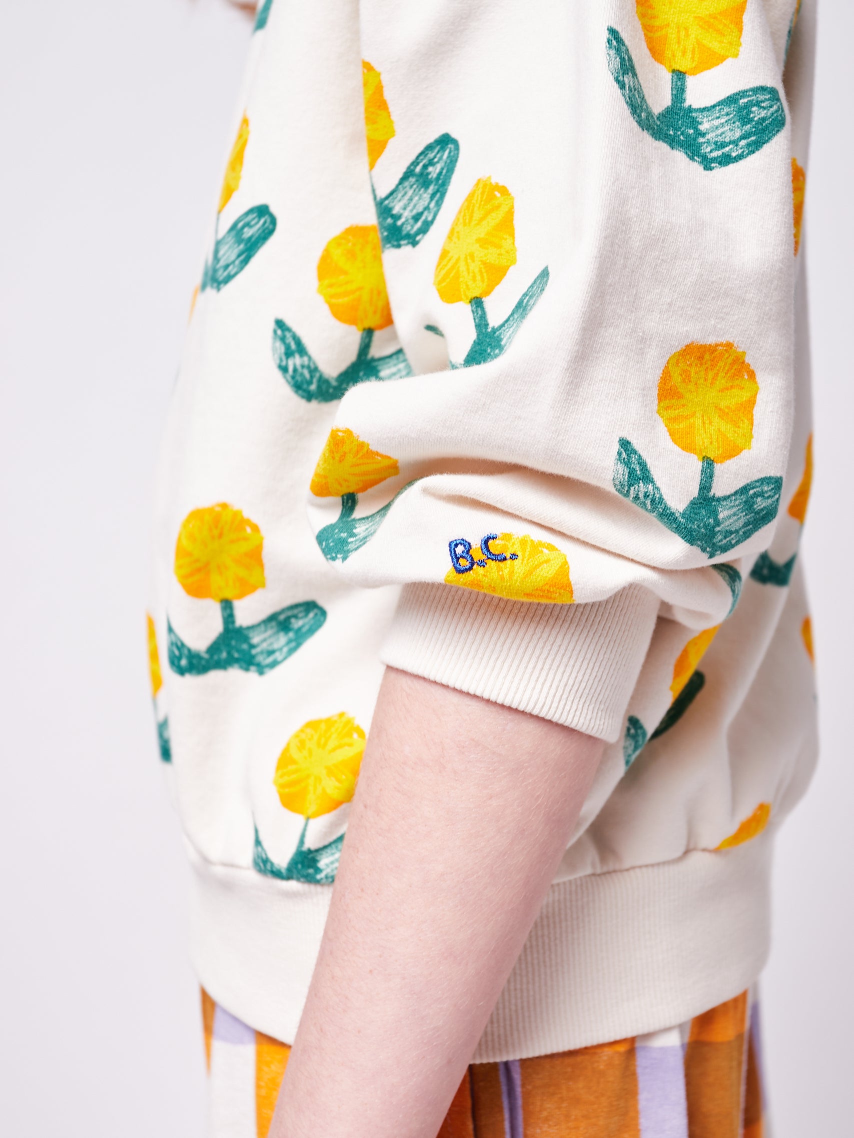 Boys & Girls White Flower Cotton Sweatshirt