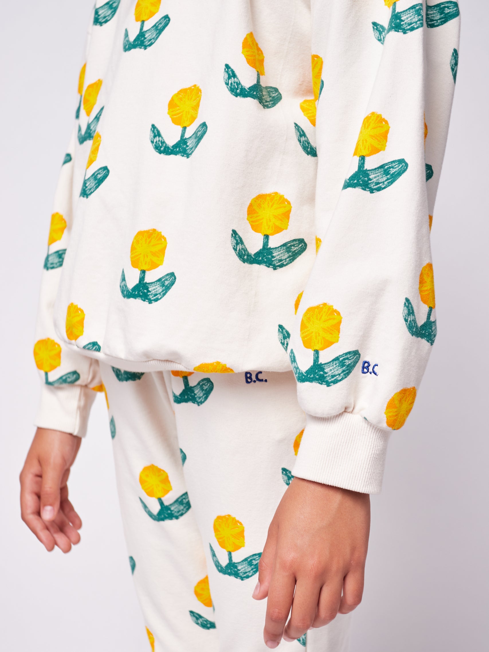 Boys & Girls White Flower Cotton Sweatshirt
