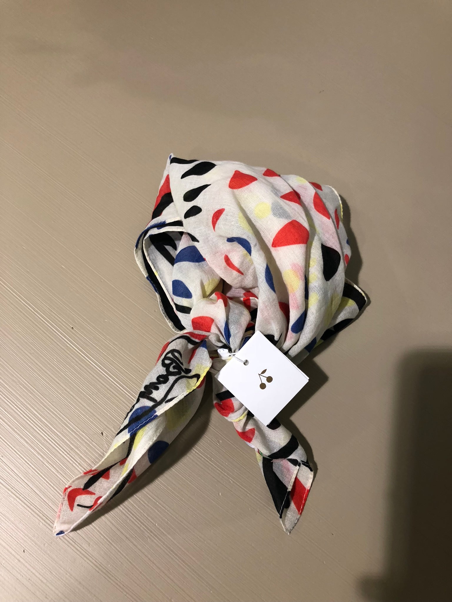 女童彩色丝巾