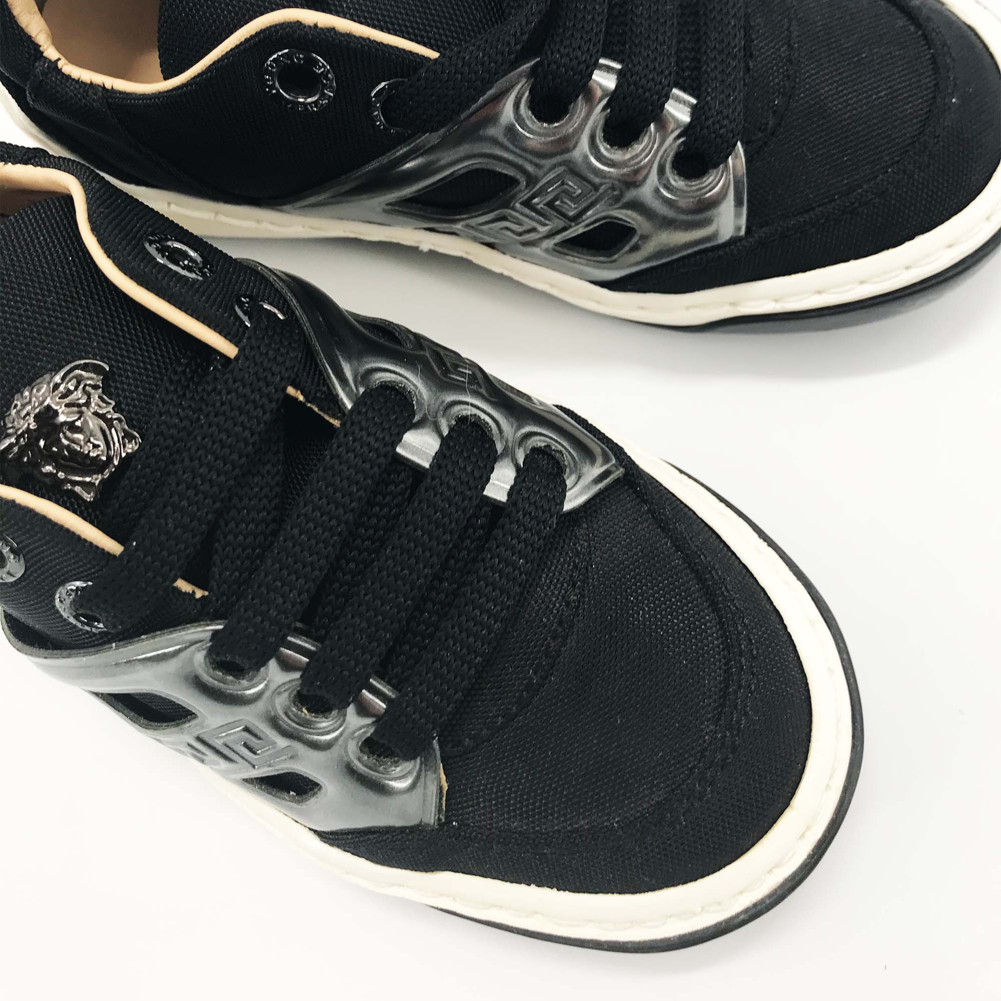 Boys & Girls Black Low Trainers
