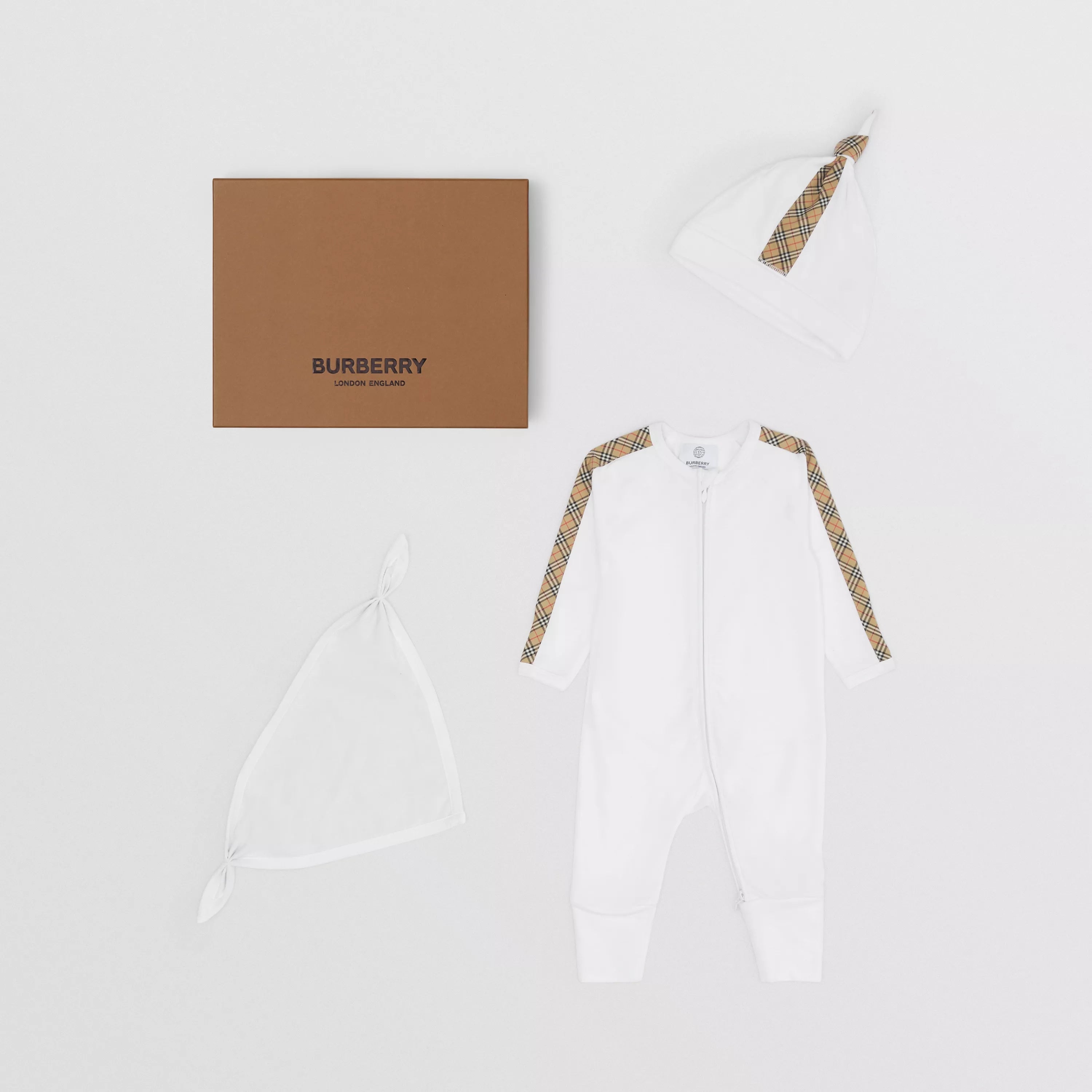 Baby Boys & Girls White Cotton Babysuit Set