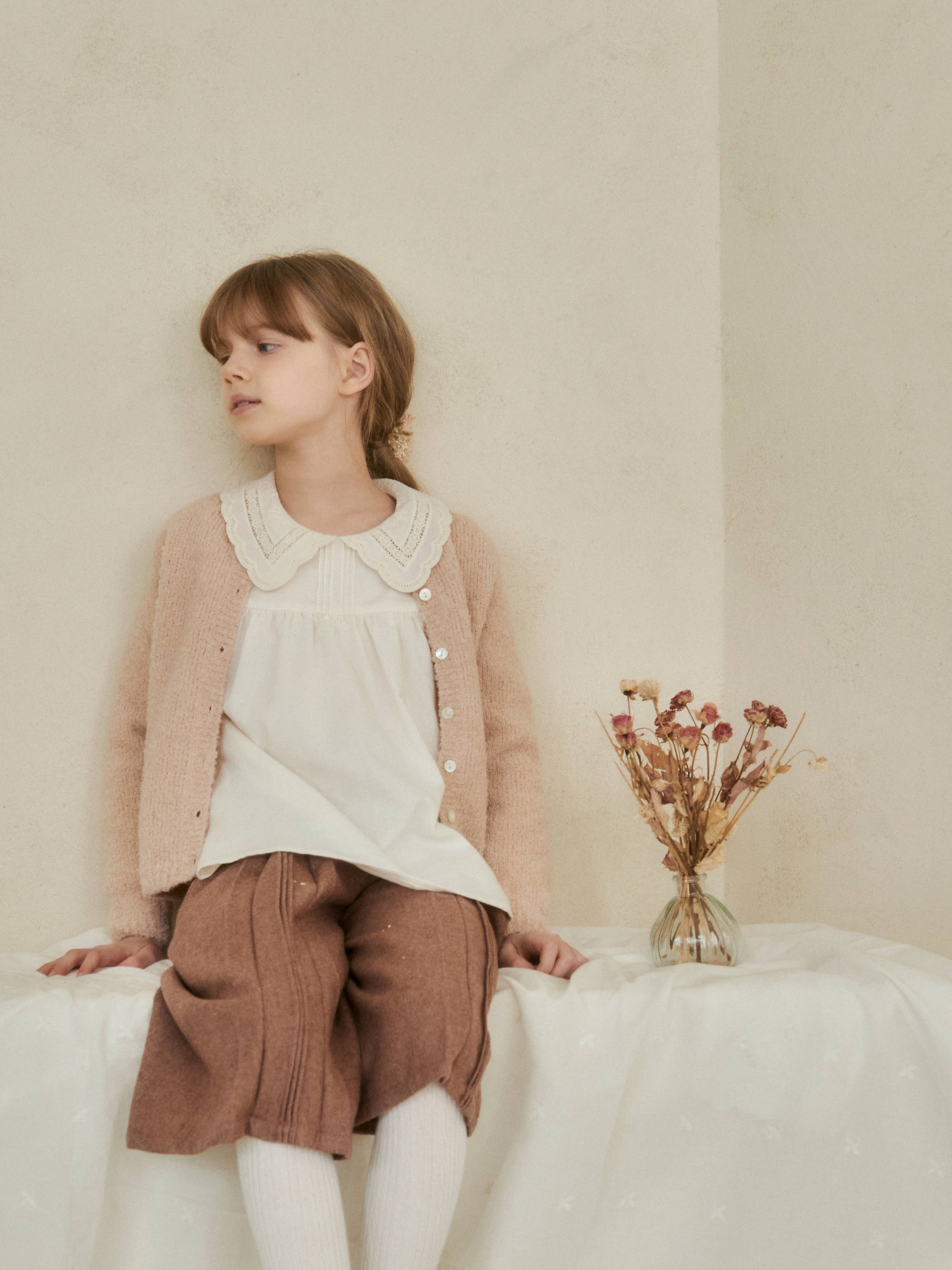 Girls White Lace Collar Cotton Shirt