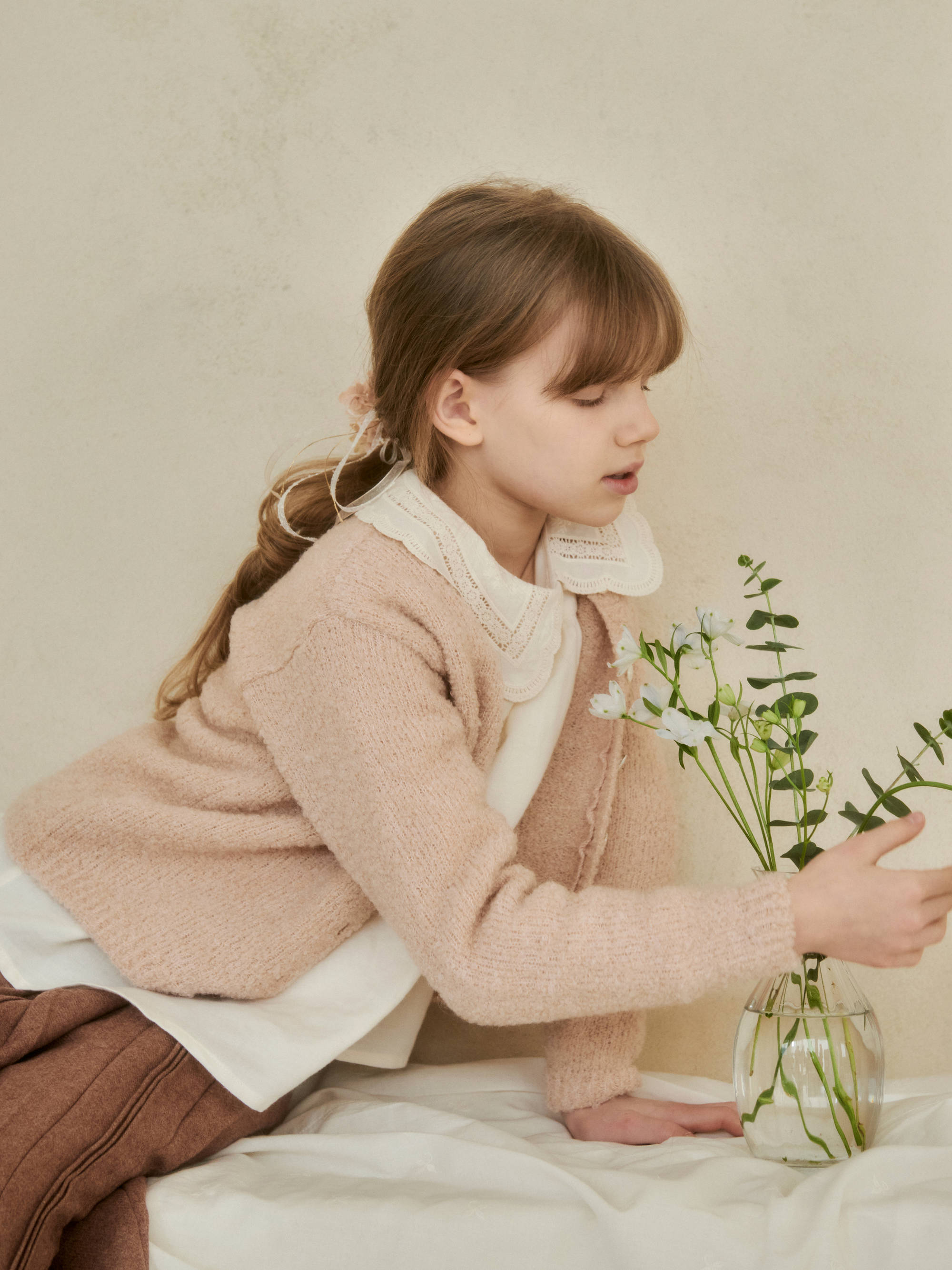 Girls White Lace Collar Cotton Shirt