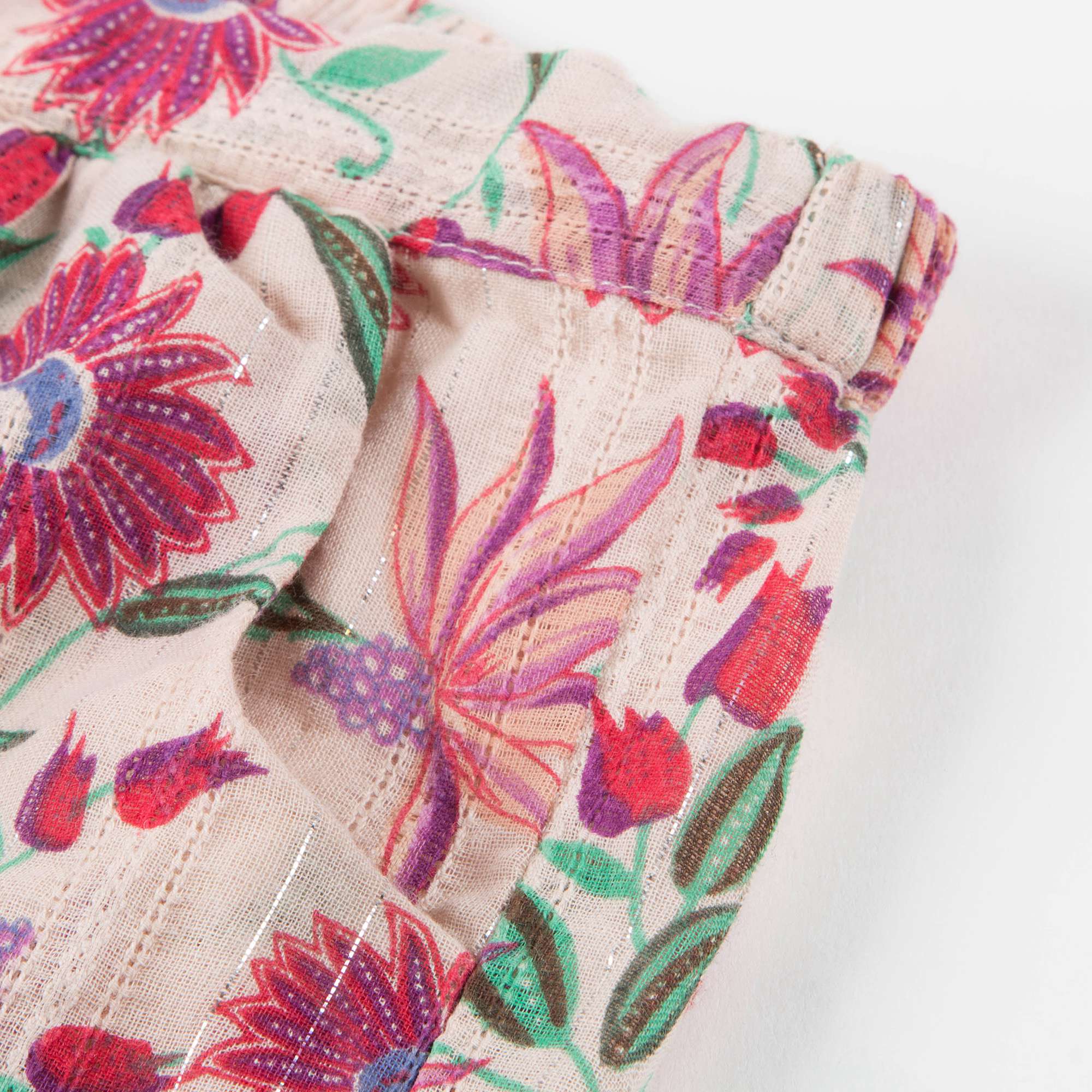 Girls White Flower "Nutsy" Shorts