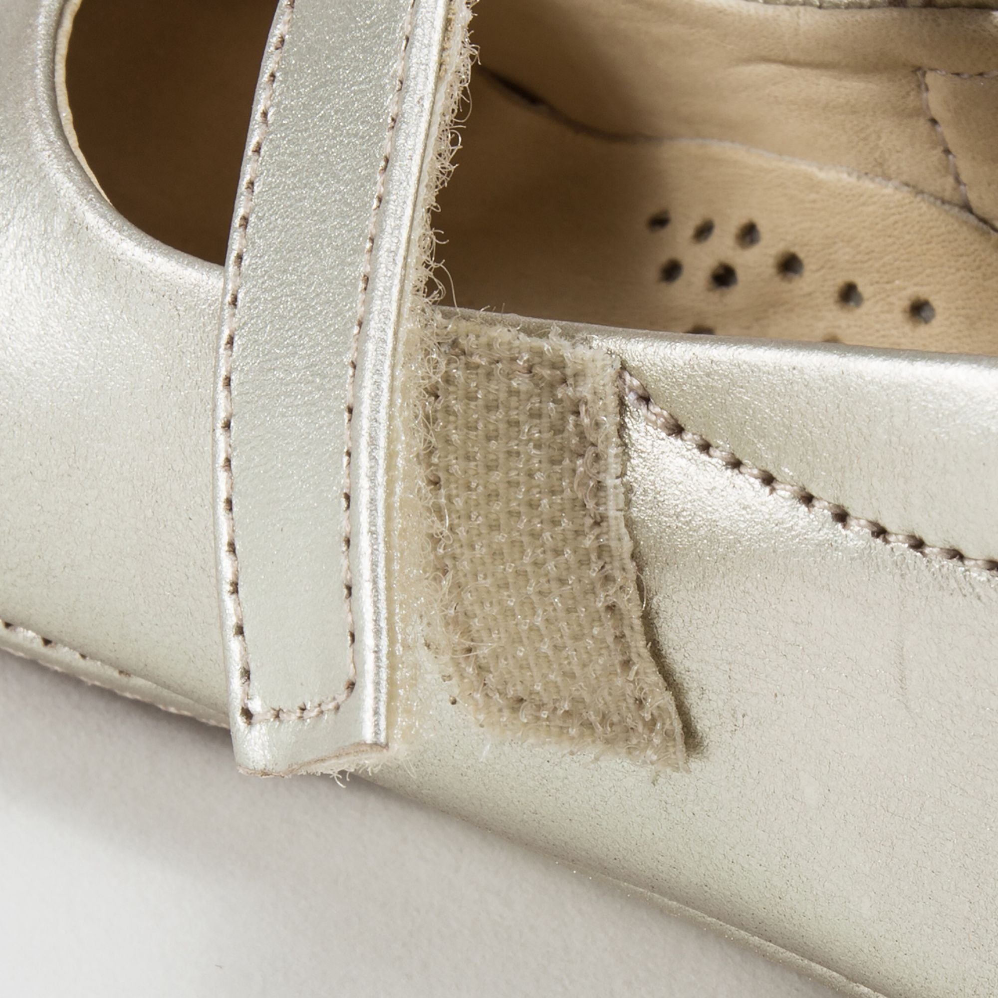 Baby Girls White Gold Leather Shoes