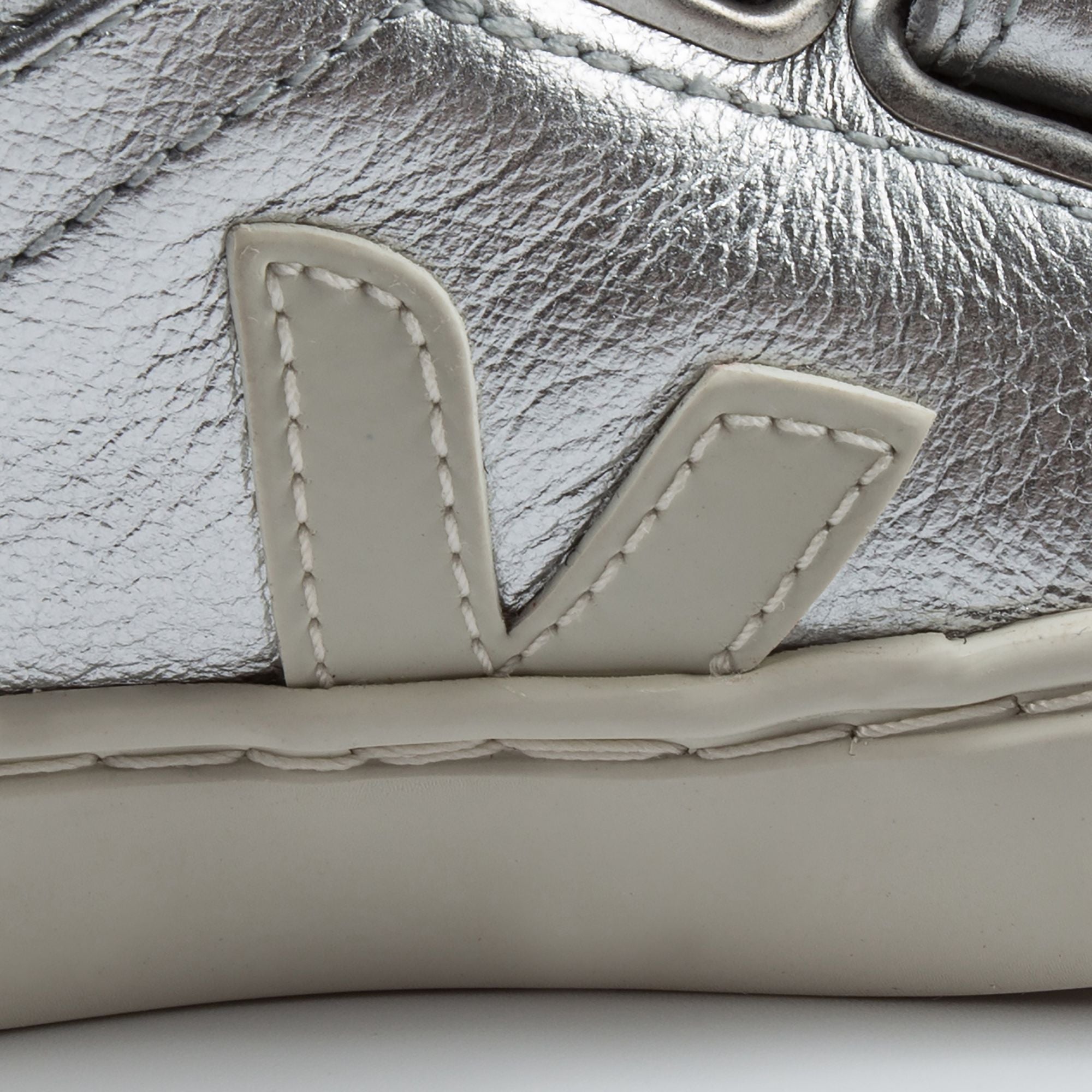 Baby Silver Leather Velcro With White "V" Shoes