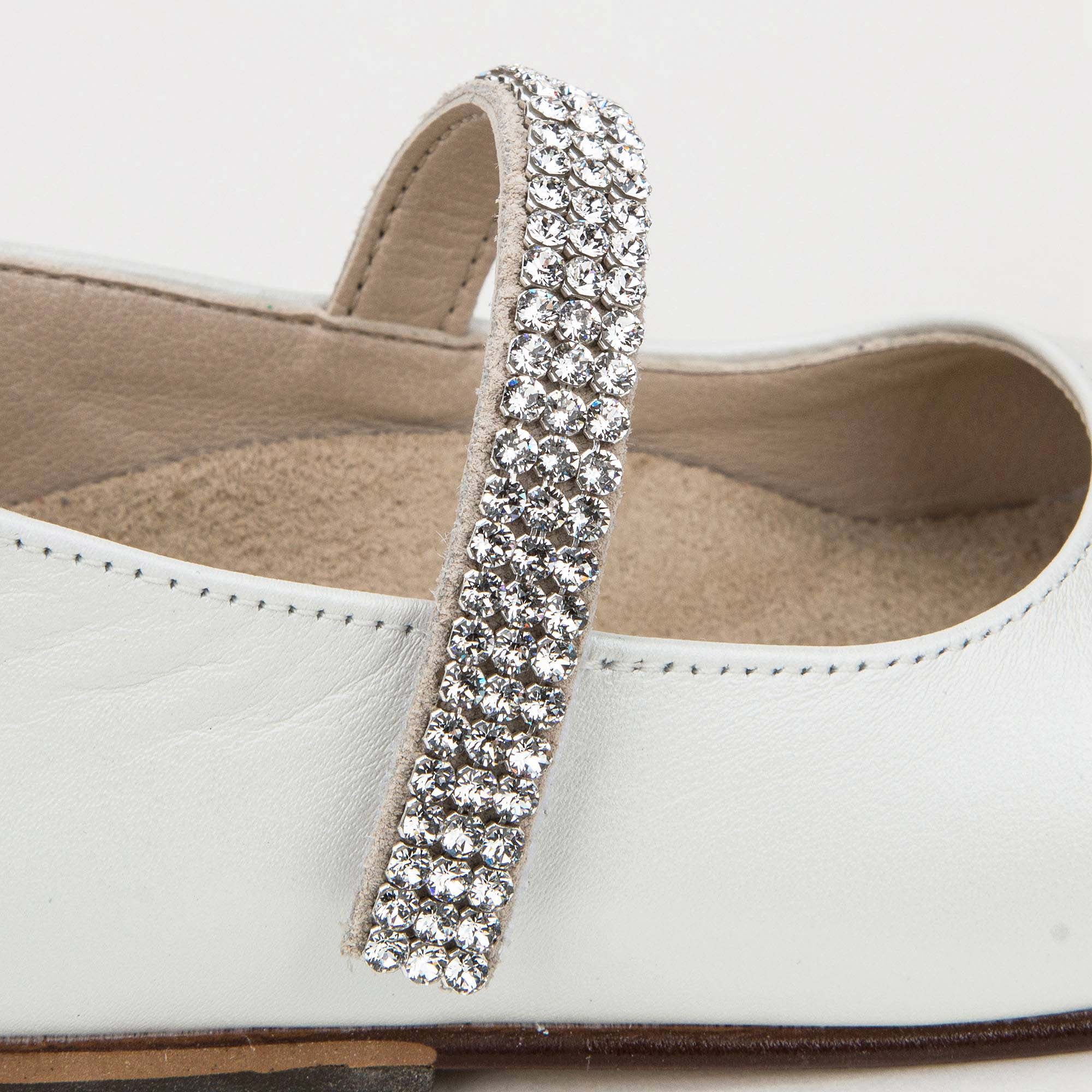 Baby Girls Ivory Leather Shoes With White Diamond Trims