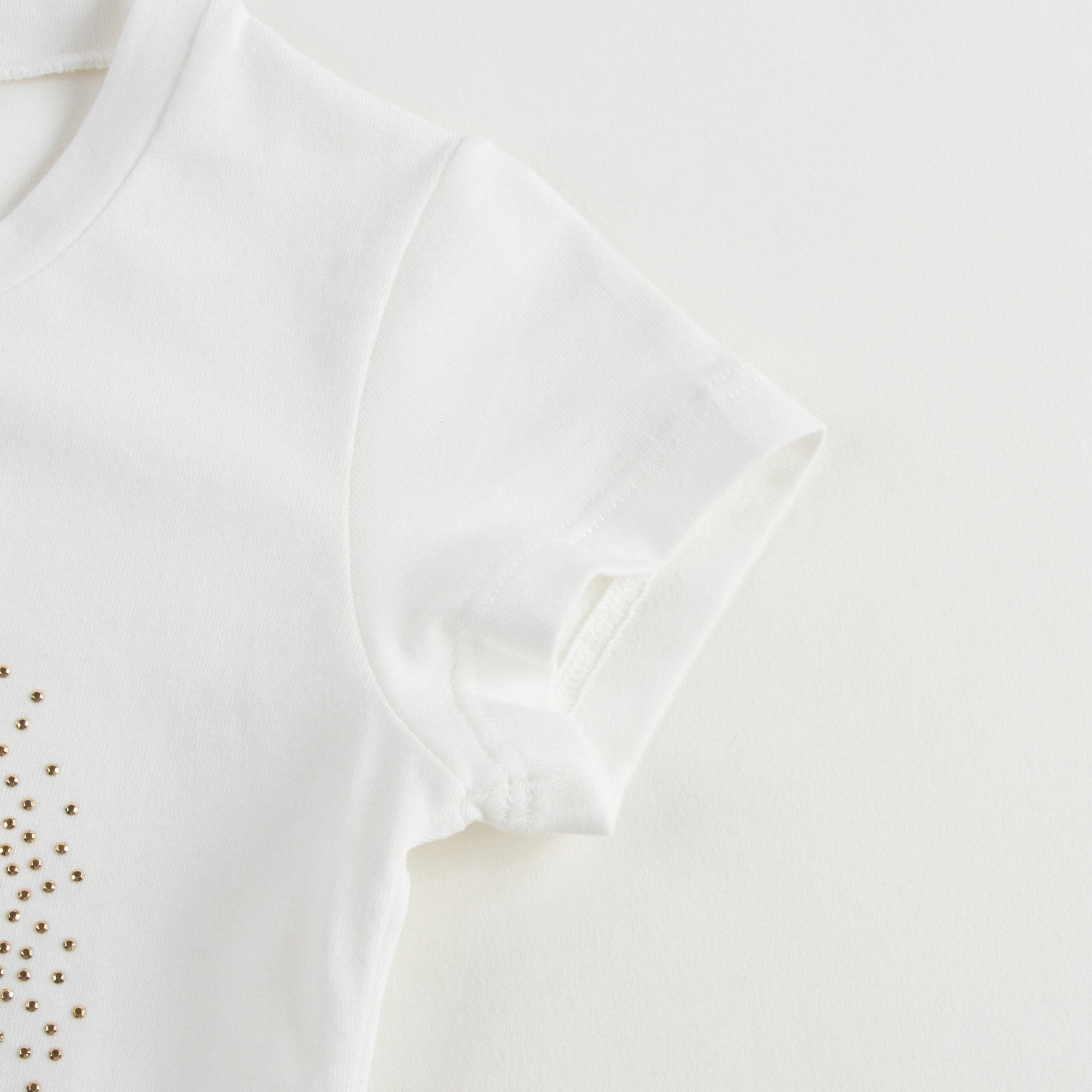Girls White T-shirt with gold small diamond