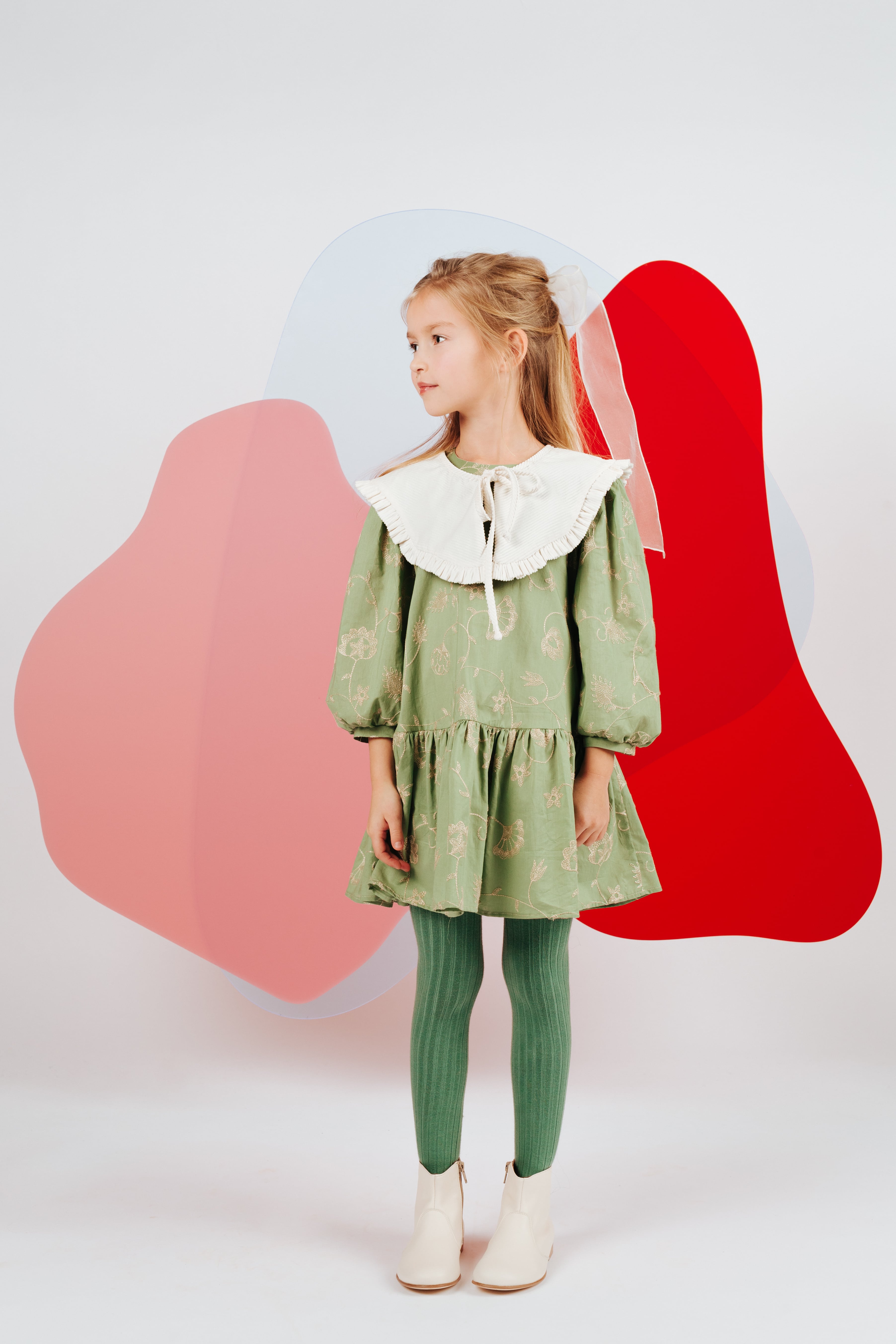Girls White Reversible Ruffles Collar